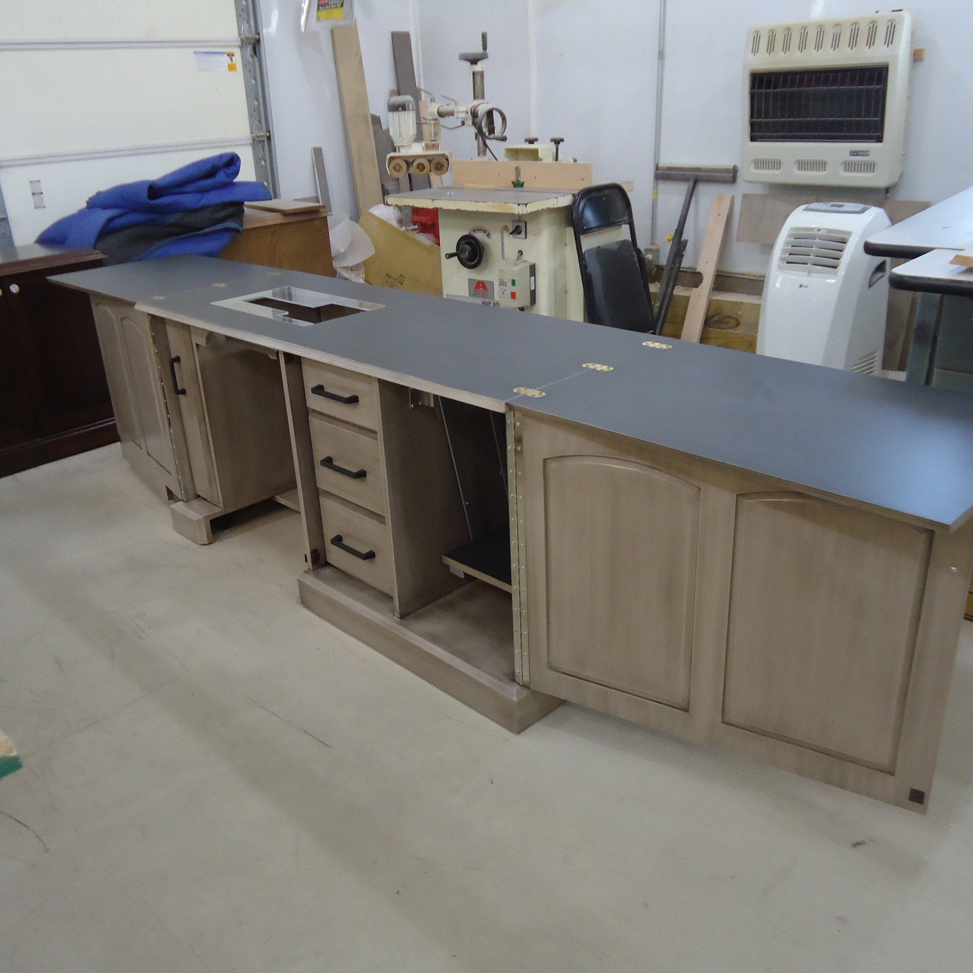 Sewing Serger-Kitchen Appliance Lift - Woodworking Kits